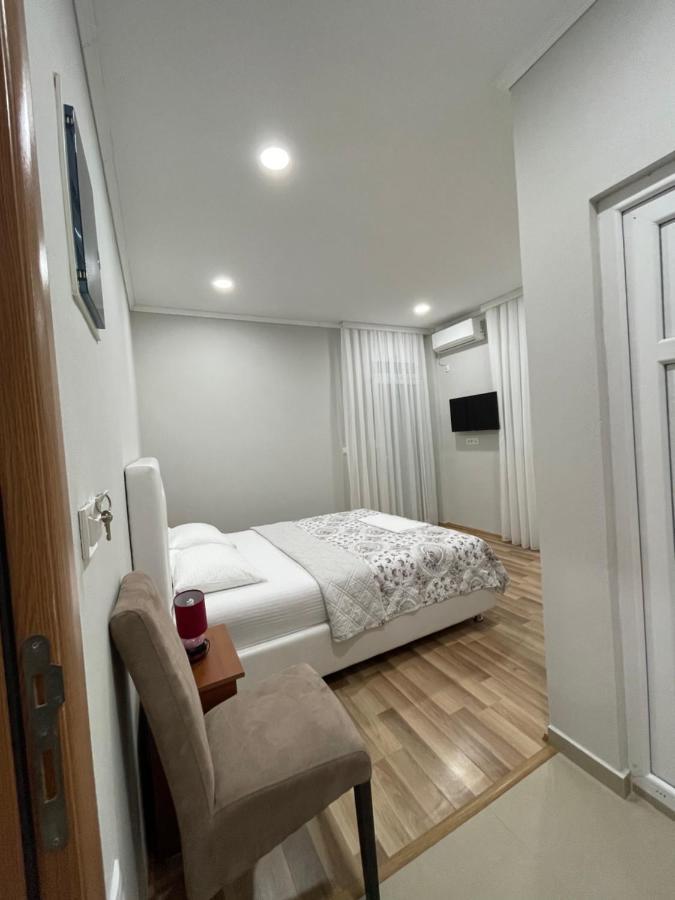 L&I Villa 乌尔齐尼 外观 照片