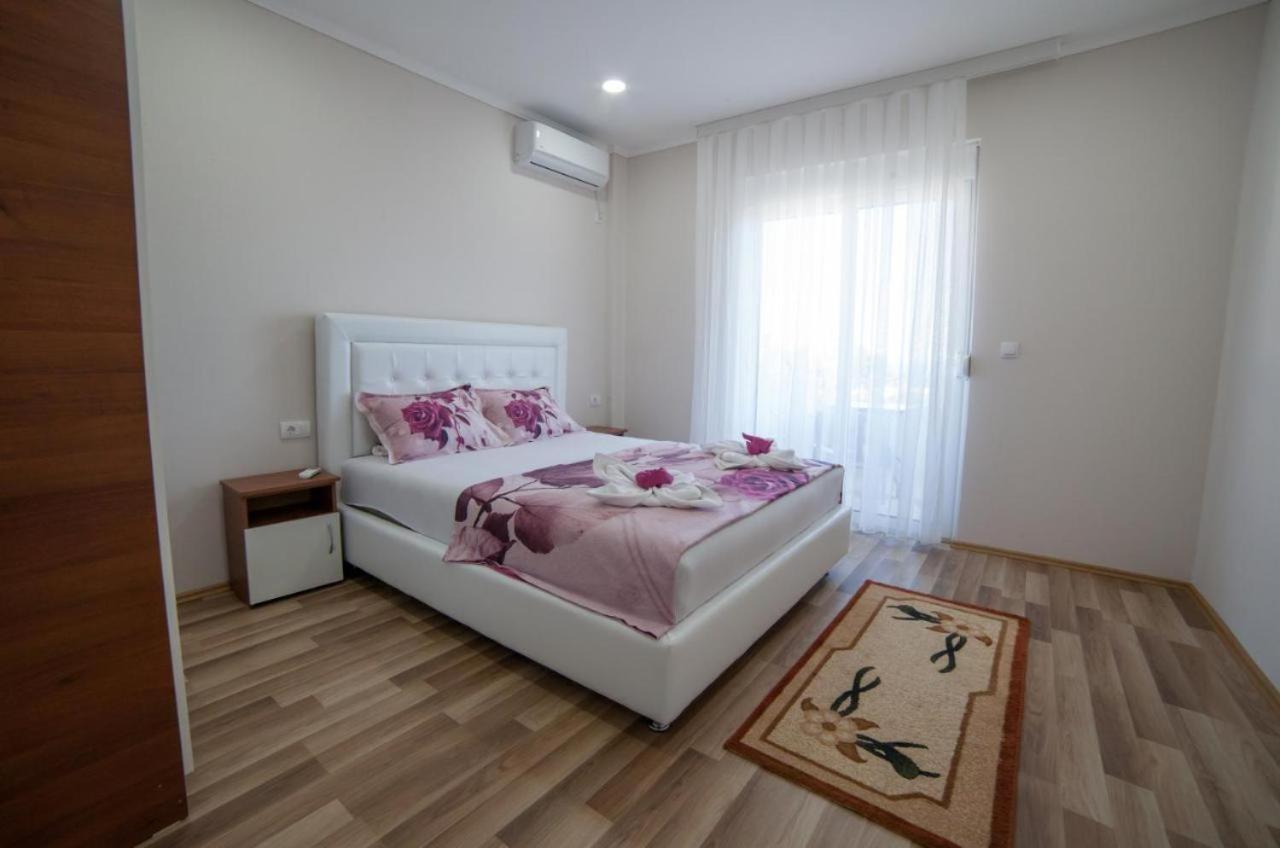 L&I Villa 乌尔齐尼 外观 照片